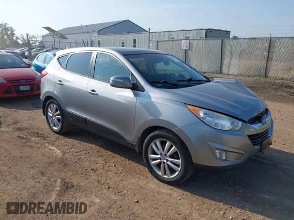 2013 Hyundai Tucson Limited с VIN KM8JU3AC8DU566372, выставлен на аукционе IAAI как лот 42714612 с пробегом Не указан миль и . История ставок и продаж доступна на DreamBid. Изображение 1.
