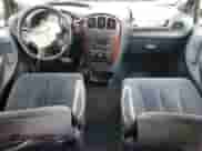 2001 Dodge Caravan SE z VIN 2B4GP44GX1R144362, wystawiony jako Copart lot #64849995 z przebiegiem 111 099 mil mil oraz Szkoda całkowita • Salvage title. Historia ofert i sprzedaży dostępna na DreamBid. Obrazek 8.