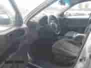 2001 Hyundai Santa Fe GLS с VIN KM8SC83D51U055658, выставлен на аукционе IAAI как лот 43168695 с пробегом 140 263 миль миль и . История ставок и продаж доступна на DreamBid. Изображение 5.