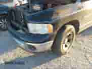 2005 Dodge 1500 SLT z VIN 1D7HA18N55J545835, wystawiony jako IAAI lot #41640358 z przebiegiem 339 592 mil mil oraz . Historia ofert i sprzedaży dostępna na DreamBid. Obrazek 2.