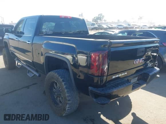 2014 GMC Sierra 1500 SLT z VIN 3GTU2VEC5EG195091, wystawiony jako IAAI lot #43430272 z przebiegiem 104 939 mil mil oraz . Historia ofert i sprzedaży dostępna na DreamBid. Obrazek 3.