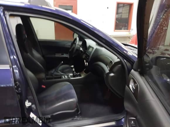 2011 Subaru WRX WRX STI с VIN JF1GR8H61BL832630, выставлен на аукционе IAAI как лот 42344954 с пробегом 108 093 миль миль и . История ставок и продаж доступна на DreamBid. Изображение 5.