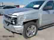 2017 Chevrolet Silverado 1500 Custom с VIN 1GCRCPEH6HZ367918, выставлен на аукционе IAAI как лот 42257373 с пробегом 117 010 миль миль и . История ставок и продаж доступна на DreamBid. Изображение 6.