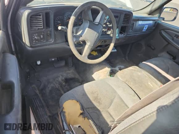 2007 Chevrolet Silverado 1500 Work Truck with VIN 1GCEC14X57Z171715, listed as a Copart auction lot 65224925 with 207,935 mi miles and Clean title. Bid and sale history available at DreamBid. Image 8.