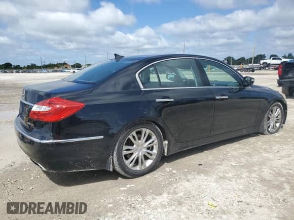 2012 Hyundai Genesis 3.8L с VIN KMHGC4DD8CU200918, выставлен на аукционе Copart как лот 84780635 с пробегом 117 069 миль миль и На запчасти • Non repairable. История ставок и продаж доступна на DreamBid. Изображение 3.