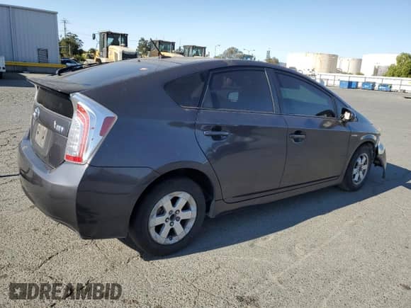2014 Toyota Prius Two with VIN JTDKN3DU8E1768531, listed as a Copart auction lot 67829365 with 109,973 mi miles and Salvage title. Bid and sale history available at DreamBid. Image 3.