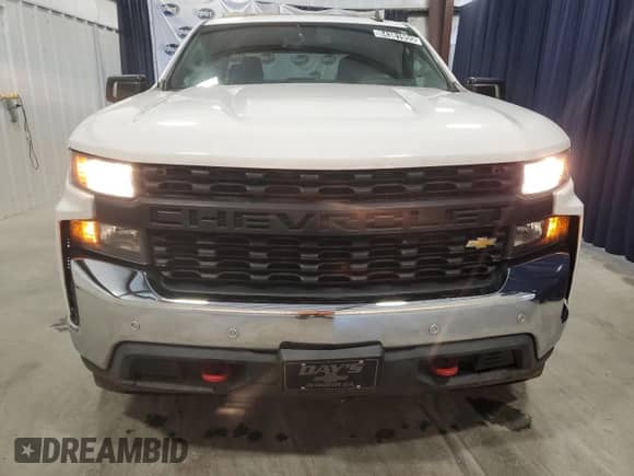 2020 Chevrolet Silverado 1500 Work Truck with VIN 1GCRWAEH8LZ326882, listed as a Copart auction lot 84381955 with 128,888 mi miles and Clean title. Bid and sale history available at DreamBid. Image 5.