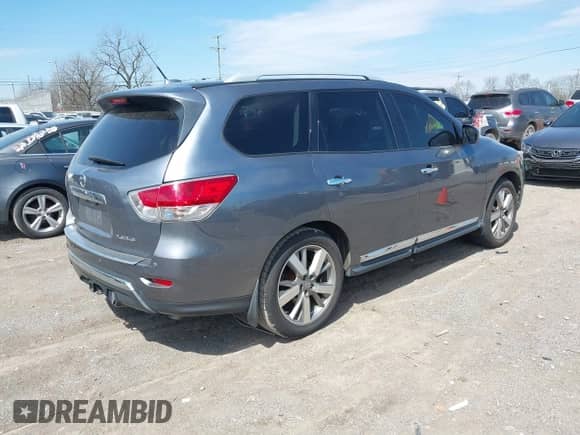 2016 Nissan Pathfinder S z VIN 5N1AR2MN1GC614748, wystawiony jako IAAI lot #41903438 z przebiegiem 93 710 mil mil oraz . Historia ofert i sprzedaży dostępna na DreamBid. Obrazek 4.