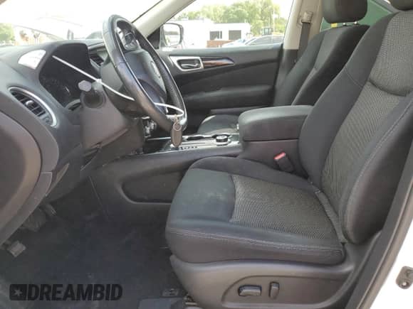 2017 Nissan Pathfinder Platinum with VIN 5N1DR2MM3HC642430, listed as a Copart auction lot 70287215 with 133,061 mi miles and Salvage title. Bid and sale history available at DreamBid. Image 7.