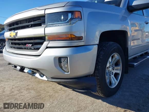 2017 Chevrolet Silverado 1500 LT с VIN 3GCUKREC0HG139572, выставлен на аукционе IAAI как лот 43418678 с пробегом 50 004 миль миль и . История ставок и продаж доступна на DreamBid. Изображение 19.