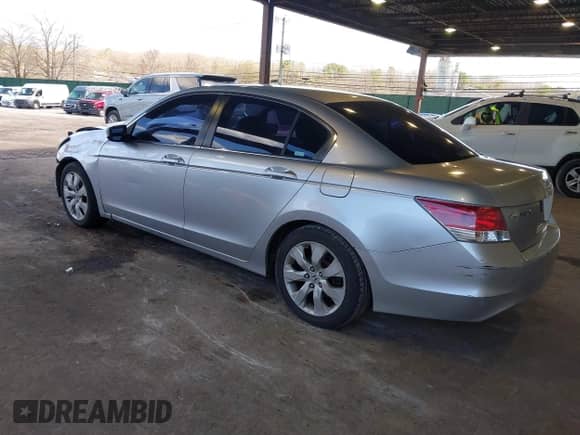 2008 Honda Accord EX with VIN 1HGCP26738A061875, listed as a IAAI auction lot 41957925 with 157,823 mi miles and . Bid and sale history available at DreamBid. Image 3.