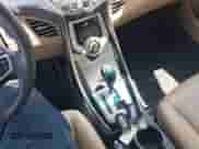 2012 Hyundai Elantra GLS с VIN KMHDH4AE0CU194906, выставлен на аукционе IAAI как лот 43042999 с пробегом Не указан миль и . История ставок и продаж доступна на DreamBid. Изображение 11.