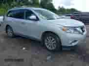2013 Nissan Pathfinder SV with VIN 5N1AR2MN8DC620994, listed as a IAAI auction lot 42658666 with 199,814 mi miles and . Bid and sale history available at DreamBid. Image 1.