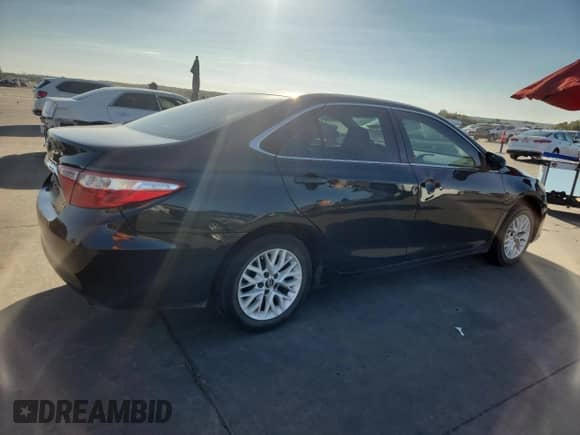 2017 Toyota Camry XLE z VIN 4T1BF1FK3HU616376, wystawiony jako Copart lot #82479955 z przebiegiem 147 740 mil mil oraz Szkoda całkowita • Salvage title. Historia ofert i sprzedaży dostępna na DreamBid. Obrazek 3.