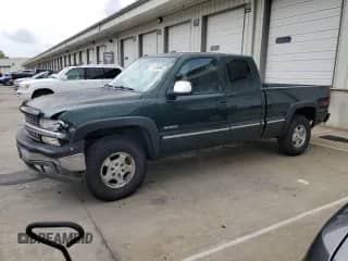2001 Chevrolet Silverado 1500 LS с VIN 1GCEK19T81E197295, выставлен на аукционе Copart как лот 71130995 с пробегом Не указан миль и Списание • Salvage title. История ставок и продаж доступна на DreamBid. Изображение 1.