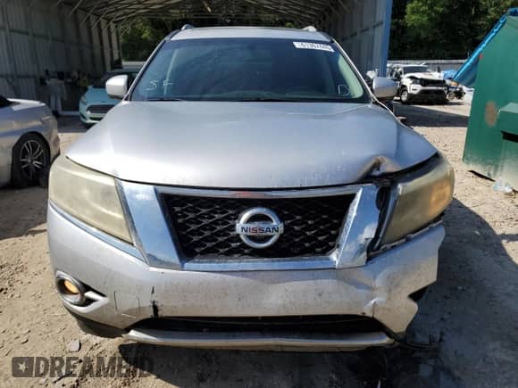 2014 Nissan Pathfinder S with VIN 5N1AR2MN5EC688364, listed as a Copart auction lot 61367445 with 126,918 mi miles and Salvage title. Bid and sale history available at DreamBid. Image 5.