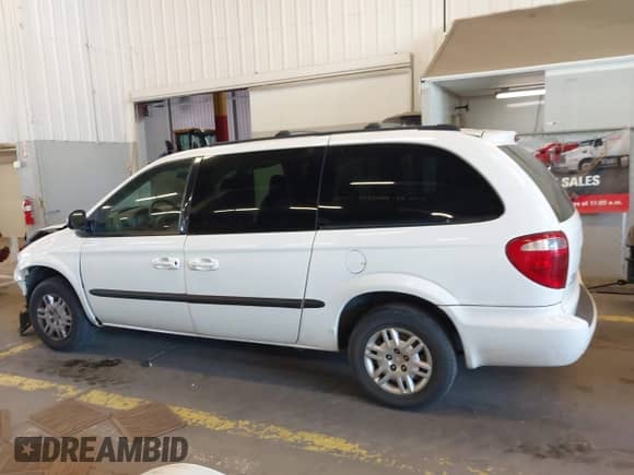 2003 Dodge Caravan Sport with VIN 2D4GP44313R218595, listed as a IAAI auction lot 42369020 with 158,345 mi miles and . Bid and sale history available at DreamBid. Image 15.