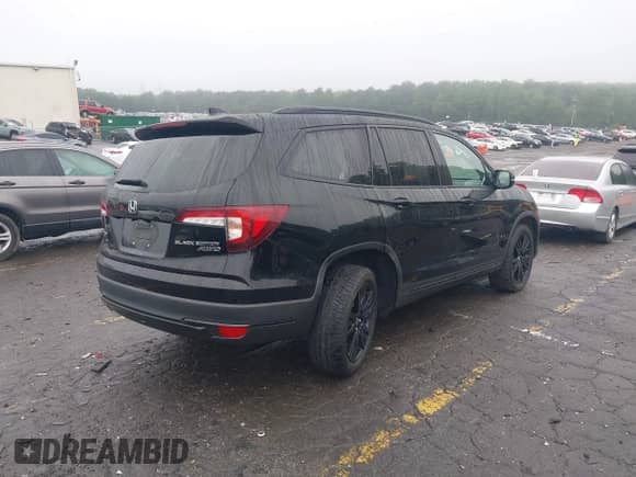 2020 Honda Pilot Black Edition z VIN 5FNYF6H71LB060106, wystawiony jako IAAI lot #42358912 z przebiegiem 86 429 mil mil oraz . Historia ofert i sprzedaży dostępna na DreamBid. Obrazek 4.