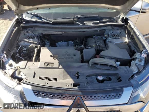 2020 Mitsubishi Outlander ES с VIN JA4AZ3A32LZ033483, выставлен на аукционе Copart как лот 82045345 с пробегом 85 128 миль миль и Списание • Salvage title. История ставок и продаж доступна на DreamBid. Изображение 12.