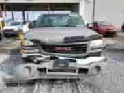 2003 GMC Sierra 1500 SLE с VIN 1GTEK14TX3Z266894, выставлен на аукционе Copart как лот 42597745 с пробегом 175 696 миль миль и Списание • Salvage title. История ставок и продаж доступна на DreamBid. Изображение 5.