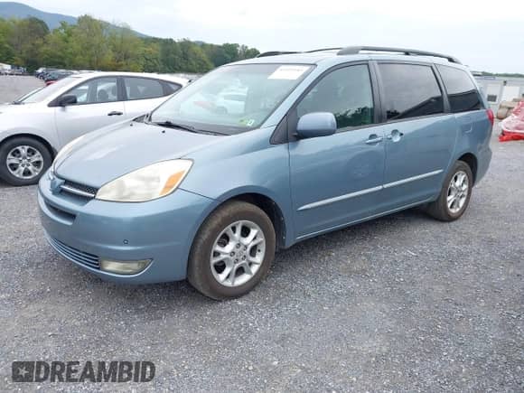 2004 Toyota Sienna XLE z VIN 5TDBA22C44S025060, wystawiony jako IAAI lot #43325185 z przebiegiem 230 015 mil mil oraz . Historia ofert i sprzedaży dostępna na DreamBid. Obrazek 2.