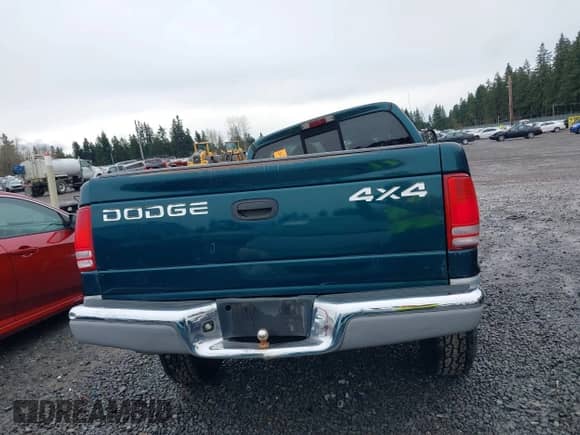 1997 Dodge Dakota z VIN 1B7GG23X9VS242604, wystawiony jako IAAI lot #41772203 z przebiegiem Nie podano mil oraz . Historia ofert i sprzedaży dostępna na DreamBid. Obrazek 15.