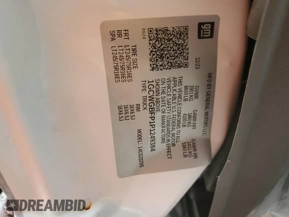 2023 Chevrolet Express Cargo z VIN 1GCWGBFP1P1249384, wystawiony jako Copart lot #64176105 z przebiegiem Nie podano mil oraz Szkoda całkowita • Salvage title. Historia ofert i sprzedaży dostępna na DreamBid. Obrazek 12.