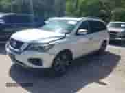 2017 Nissan Pathfinder SL z VIN 5N1DR2MM1HC680626, wystawiony jako IAAI lot #42799068 z przebiegiem 109 031 mil mil oraz . Historia ofert i sprzedaży dostępna na DreamBid. Obrazek 2.