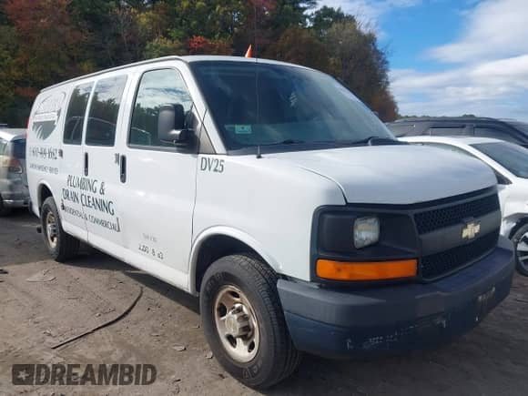2014 Chevrolet Express Cargo с VIN 1GCWGFCA9E1123231, выставлен на аукционе IAAI как лот 43481182 с пробегом 348 040 миль миль и . История ставок и продаж доступна на DreamBid. Изображение 1.