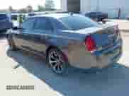 2018 Chrysler 300 S с VIN 2C3CCABG3JH244666, выставлен на аукционе IAAI как лот 42994229 с пробегом 29 878 миль миль и . История ставок и продаж доступна на DreamBid. Изображение 3.