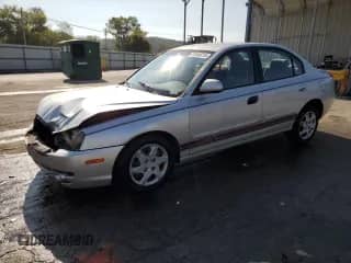 2005 Hyundai Elantra GLS с VIN KMHDN46D55U185114, выставлен на аукционе Copart как лот 81049815 с пробегом 251 571 миль миль и Списание • Salvage title. История ставок и продаж доступна на DreamBid. Изображение 1.