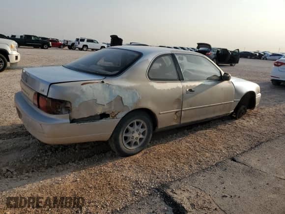 1995 Toyota Camry LE z VIN 4T1SK12C7SU548827, wystawiony jako Copart lot #64502944 z przebiegiem 215 266 mil mil oraz Szkoda całkowita • Salvage title. Historia ofert i sprzedaży dostępna na DreamBid. Obrazek 3.