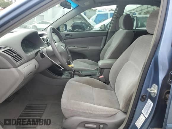 2002 Toyota Camry LE с VIN 4T1BE32K92U528069, выставлен на аукционе Copart как лот 82250395 с пробегом 150 308 миль миль и Списание • Salvage title. История ставок и продаж доступна на DreamBid. Изображение 7.