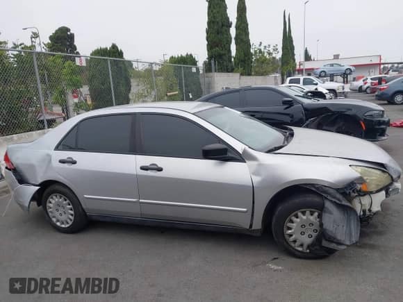 2006 Honda Accord VP с VIN 1HGCM56156A013734, выставлен на аукционе IAAI как лот 42973923 с пробегом 86 396 миль миль и . История ставок и продаж доступна на DreamBid. Изображение 14.