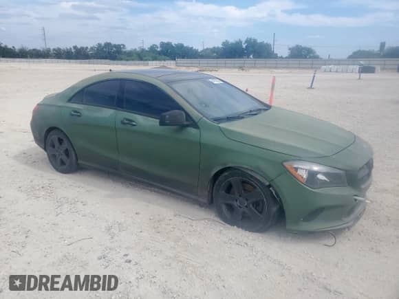 2018 Mercedes-Benz CLA 250 with VIN WDDSJ4GB0JN603643, listed as a Copart auction lot 84792635 with 100,330 mi miles and Salvage title. Bid and sale history available at DreamBid. Image 4.