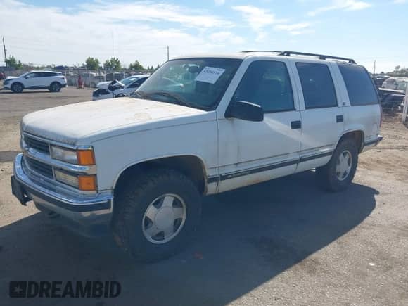1999 Chevrolet Tahoe с VIN 1GNEK13R7XJ543616, выставлен на аукционе IAAI как лот 43254116 с пробегом 590 866 миль миль и . История ставок и продаж доступна на DreamBid. Изображение 2.