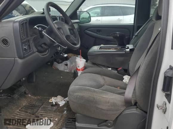 2004 Chevrolet Silverado 1500 с VIN 1GCEC19X04Z275310, выставлен на аукционе Copart как лот 53483195 с пробегом Не указан миль и Списание • Salvage title. История ставок и продаж доступна на DreamBid. Изображение 7.