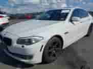 2013 BMW 5 Series 528i xDrive с VIN WBAXH5C55DD114776, выставлен на аукционе IAAI как лот 43103123 с пробегом 102 932 миль миль и . История ставок и продаж доступна на DreamBid. Изображение 2.