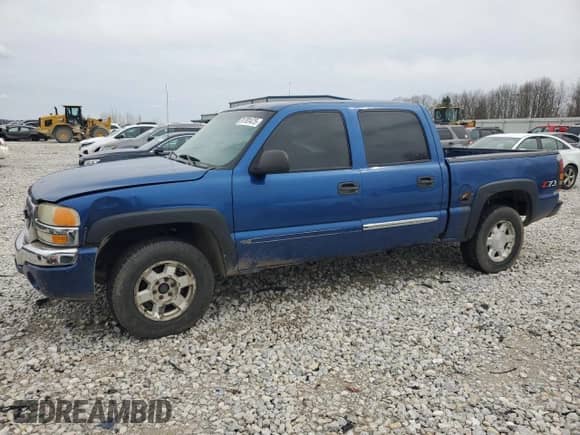 2004 GMC Sierra 1500 SLE z VIN 2GTEK13T941319242, wystawiony jako Copart lot #51701475 z przebiegiem Nie podano mil oraz Czysty tytuł • Clean title. Historia ofert i sprzedaży dostępna na DreamBid. Obrazek 1.
