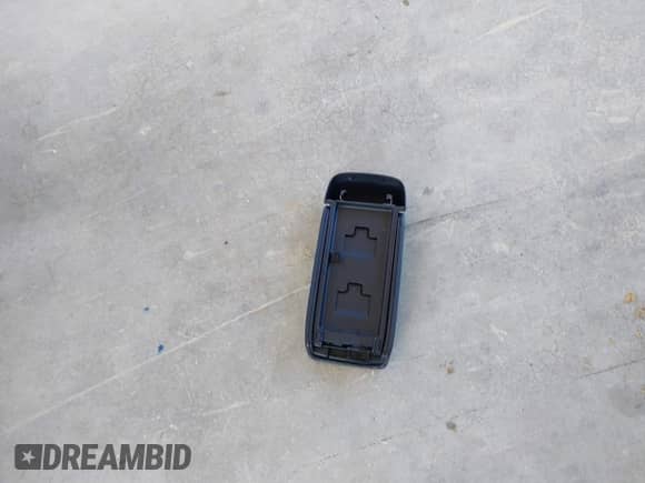 2004 Honda Accord EX with VIN 1HGCM66564A084706, listed as a IAAI auction lot 43311300 with 164,530 mi miles and . Bid and sale history available at DreamBid. Image 12.