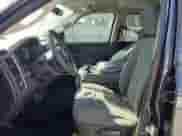 2013 Ram 1500 Express z VIN 1C6RR6FT8DS704644, wystawiony jako Copart lot #70924175 z przebiegiem 92 178 mil mil oraz Czysty tytuł • Clean title. Historia ofert i sprzedaży dostępna na DreamBid. Obrazek 7.