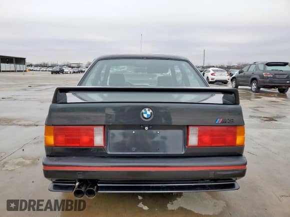 1991 BMW M3 с VIN WBSAK0310MAE34501, выставлен на аукционе Copart как лот 45642275 с пробегом 129 936 миль миль и Чистый • Clean title. История ставок и продаж доступна на DreamBid. Изображение 6.