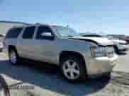 2008 Chevrolet Suburban 2LT с VIN 3GNFK16368G206563, выставлен на аукционе Copart как лот 52494055 с пробегом 174 692 миль миль и Списание • Salvage title. История ставок и продаж доступна на DreamBid. Изображение 4.