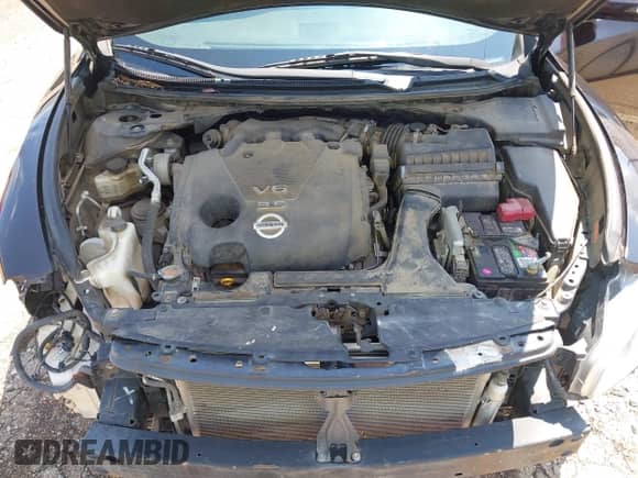 2014 Nissan Maxima SV z VIN 1N4AA5AP1EC476747, wystawiony jako IAAI lot #42981244 z przebiegiem 112 792 mil mil oraz . Historia ofert i sprzedaży dostępna na DreamBid. Obrazek 18.