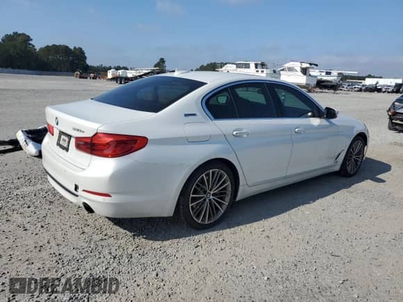 2018 BMW 5 Series 530e с VIN WBAJA9C56JB250200, выставлен на аукционе Copart как лот 83770025 с пробегом 111 791 миль миль и Списание • Salvage title. История ставок и продаж доступна на DreamBid. Изображение 3.