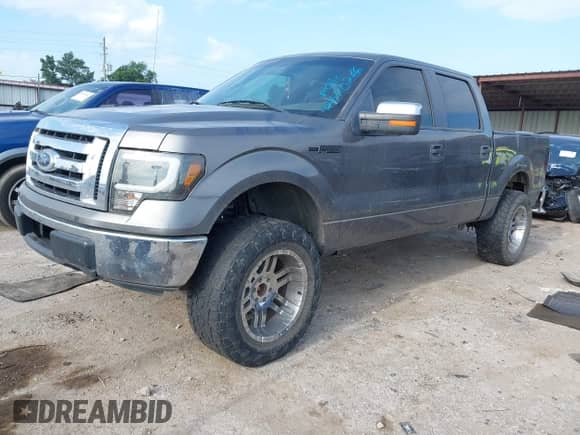2009 Ford F-150 XL with VIN 1FTRW14889FA64826, listed as a IAAI auction lot 42670266 with 234,559 mi miles and . Bid and sale history available at DreamBid. Image 18.