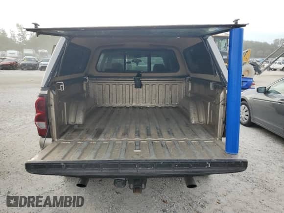 2007 Chevrolet Silverado 1500 LT1 with VIN 2GCEK13Z271116234, listed as a Copart auction lot 81398214 with 286,710 mi miles and Salvage title. Bid and sale history available at DreamBid. Image 6.
