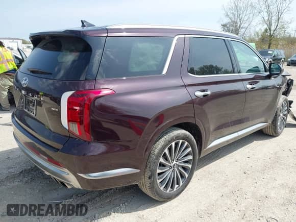 2025 Hyundai Palisade Calligraphy с VIN KM8R7DGE2SU828795, выставлен на аукционе IAAI как лот 42127361 с пробегом 7 468 миль миль и . История ставок и продаж доступна на DreamBid. Изображение 4.