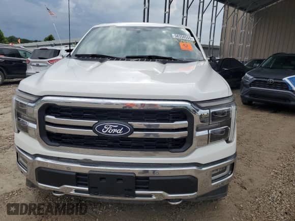 2024 Ford F-150 Lariat с VIN 1FTFW5L58RFA75357, выставлен на аукционе Copart как лот 58358555 с пробегом 5 849 миль миль и Списание • Salvage title. История ставок и продаж доступна на DreamBid. Изображение 5.