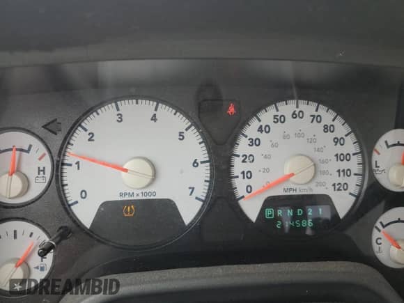 2008 Dodge 1500 ST z VIN 1D7HU18238J226774, wystawiony jako Copart lot #64629585 z przebiegiem 214 586 mil mil oraz Szkoda całkowita • Salvage title. Historia ofert i sprzedaży dostępna na DreamBid. Obrazek 9.